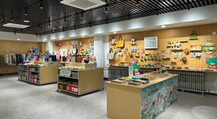 攜手校友企業 天津師范大學文創中心推動校園文化建設提質增效